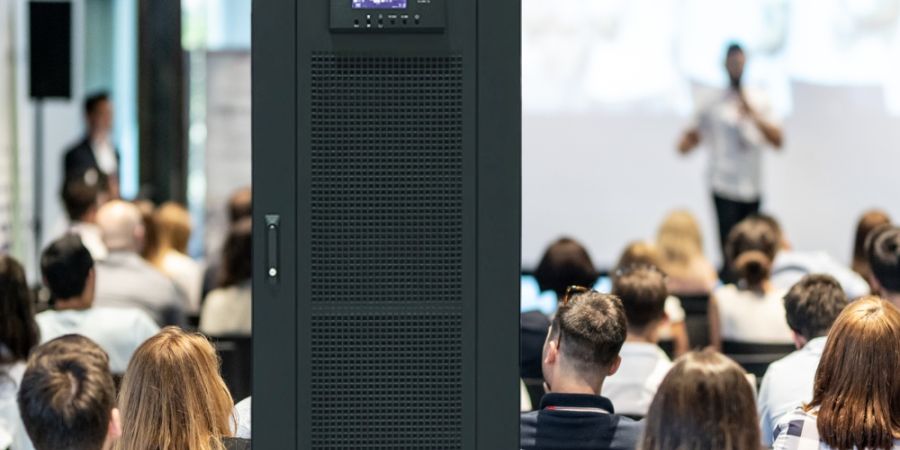 Powercom представил новинку модульный ИБП ONL-M на конференции «СЭГ 2016»