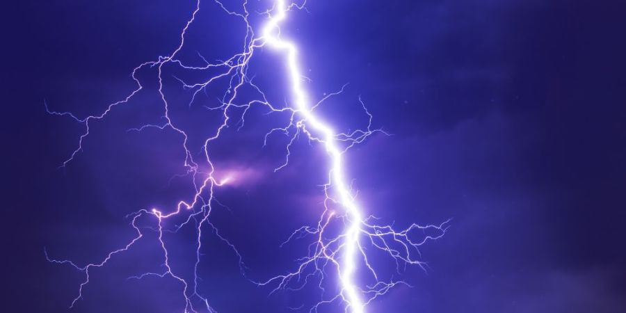 Причины возникновения скачков напряжения